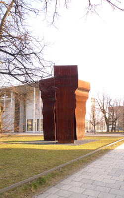 Haupteingang der Neuen Pinakothek